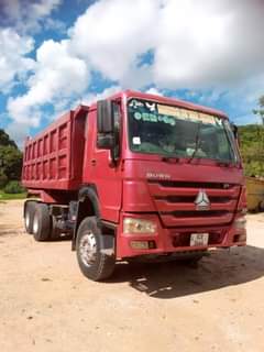 tipper truck