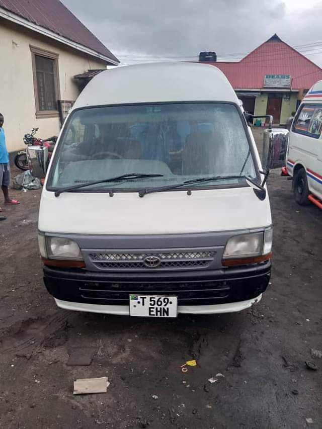 used toyota hiace
