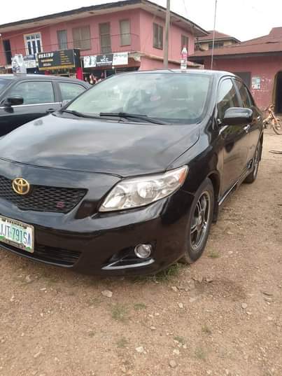 A picture of Corolla S 09 model