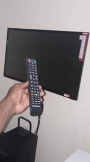 A picture of Hometech SMART TV. 32inch. Price 220K