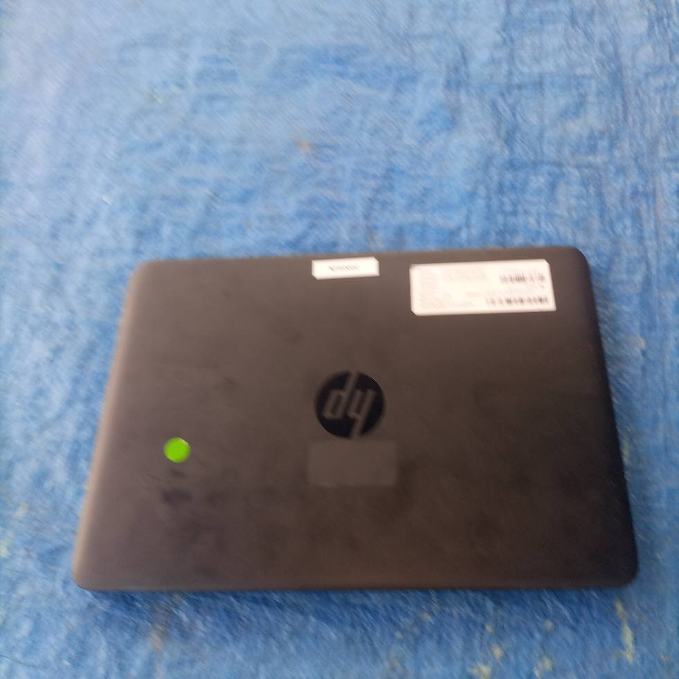 A picture of HP i7 Elitebook G2 820 5th generation at 660 000