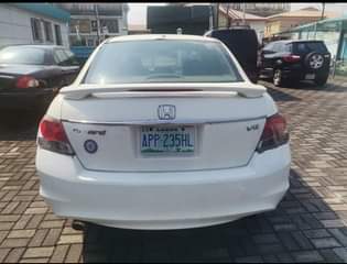 A picture of First Body Honda Accord 2011 With a very sound engine