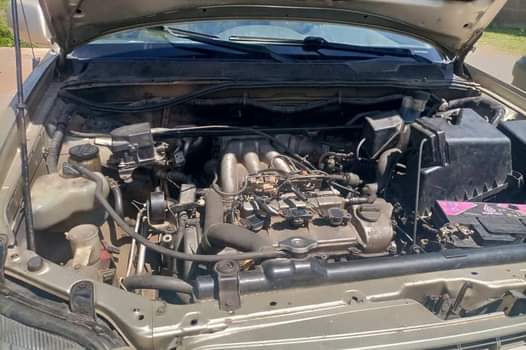 A picture of VERY CLEAN 2006 TOYOTA HIGHLANDER WITH UNTERMPARED BELGIUM ENGINE GEAR