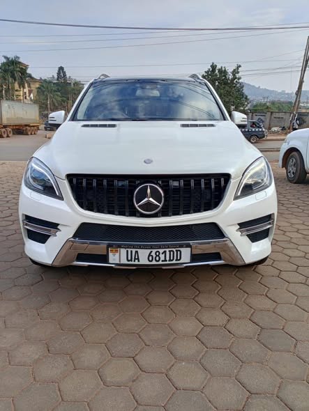 A picture of Mercedes Benz