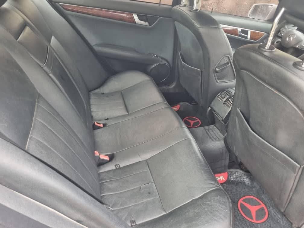 A picture of 2010 Messedes Benze c350 2010
