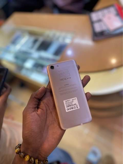 oppo a83