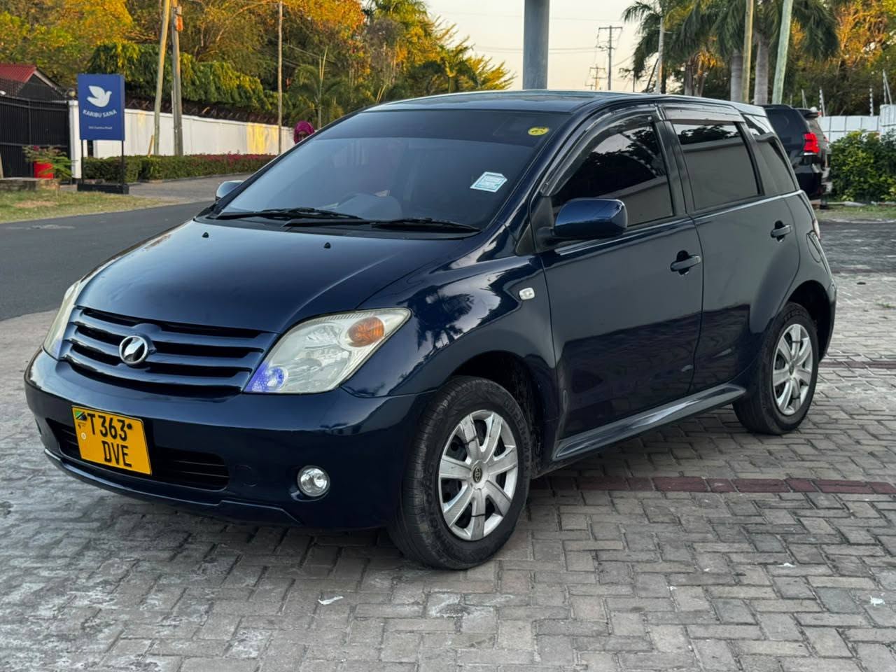 A picture of TOYOTA IST