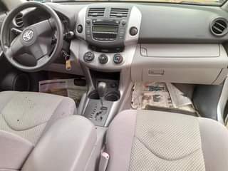 A picture of Toyota RAV4 2007