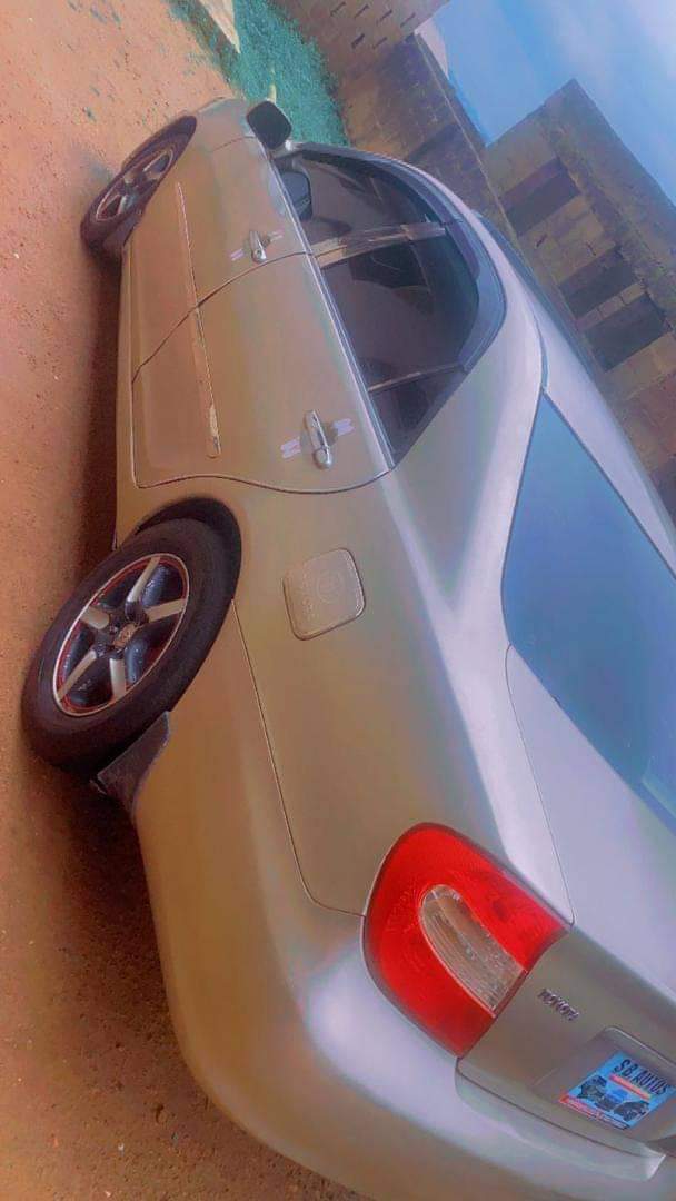 A picture of 2004 Toyota Camry 08069525376