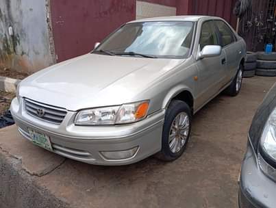 A picture of Toyota Camry tiny big