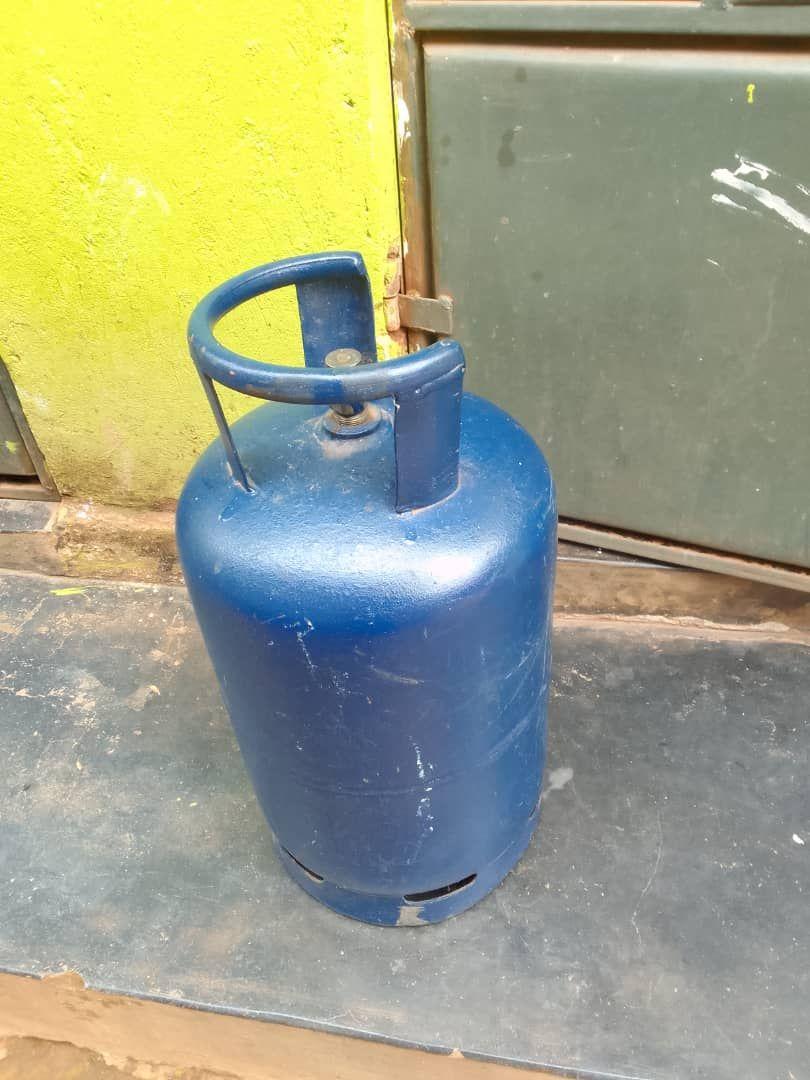 A picture of Shell empty 13kg cylinder
