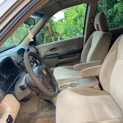 A picture of Honda CR V 2005
