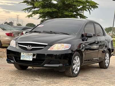 A picture of 2007 model Honda city
