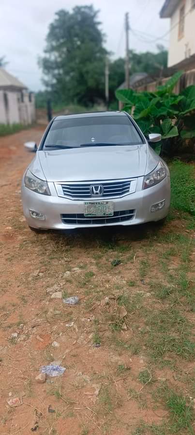 A picture of Honda Accord V6 engine 08