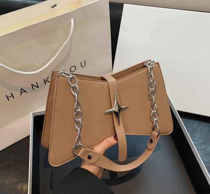 A picture of Hand bags