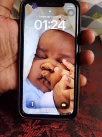 A picture of Iphone 11