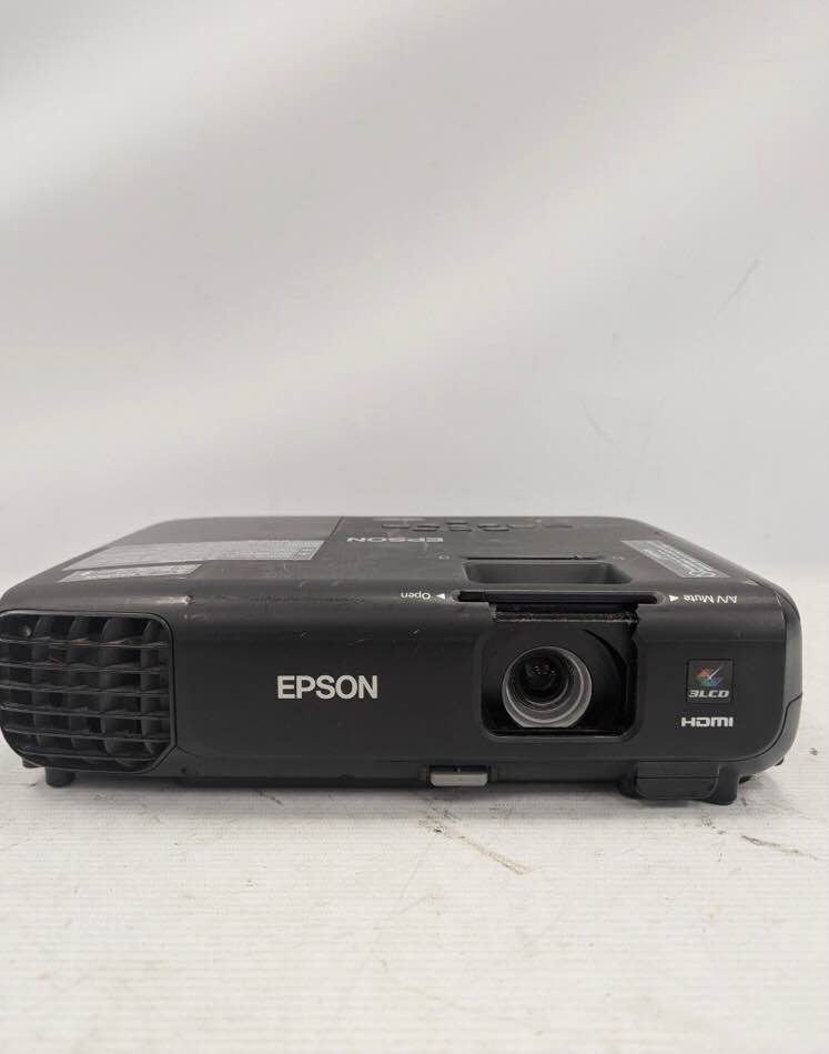 A picture of Uk used projector