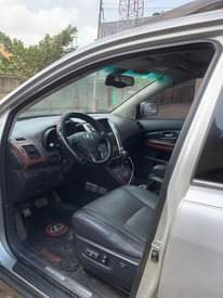A picture of 2004 2005 Lexus RX 330 First Body