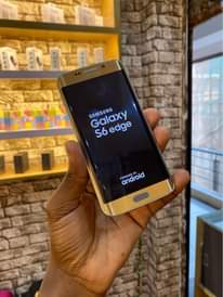 A picture of SAMSUNG S6EDGE 32GB AT UGSHS 220 000CLEAN MASAVU WATSP CAL