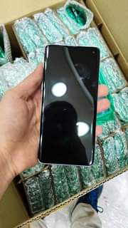 A picture of Samsung galaxy S10