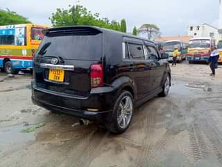 A picture of TOYOTA RUMION
