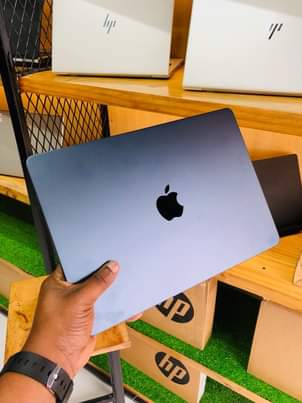 A picture of Macbook Air M2