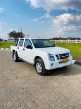 classifieds/cars isuzu