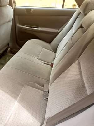 A picture of 04 Toyota Camry