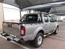A picture of 2005 NISSAN NP300