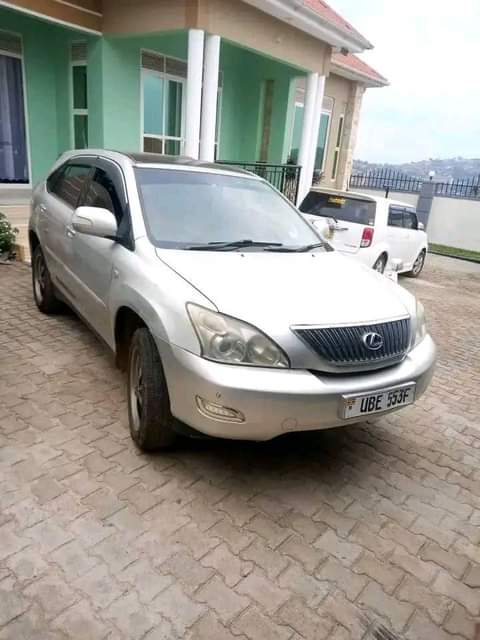 A picture of Harrier Lexus