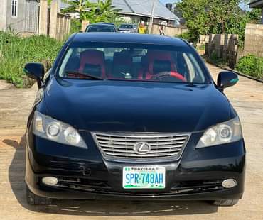 A picture of Lexus ES350