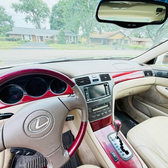 A picture of 2002 Lexus es300