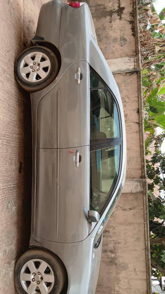 A picture of Camry 2 4
