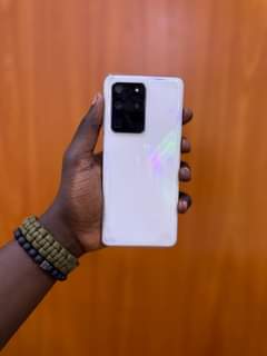 A picture of S20 ultra