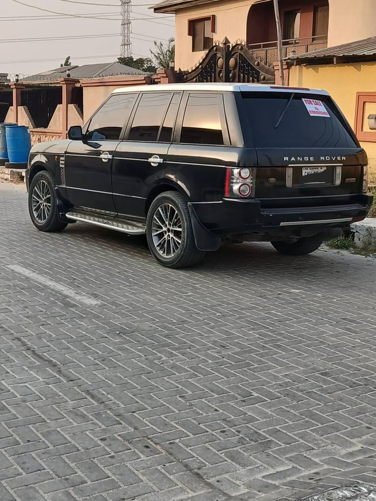 A picture of Neatly used Range Rover 2012 upgraded Autobiography sports.