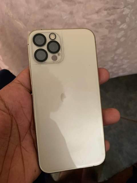 iPhone M.