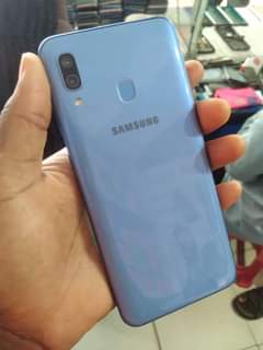 A picture of Samsung Galaxy A30
