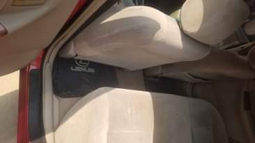 A picture of Toyota Corolla 04