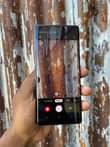 A picture of samsung note 8