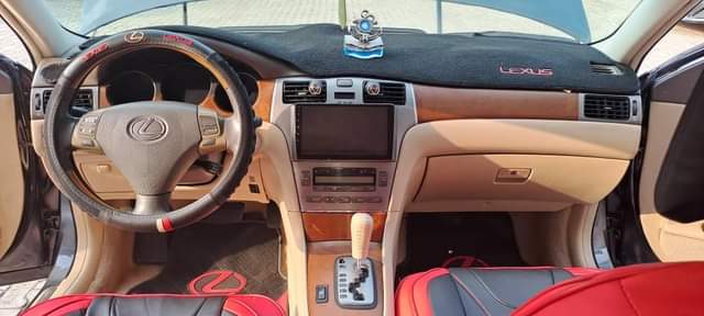 A picture of Available as seen Neatly used Lexus ES330 Buy and drive