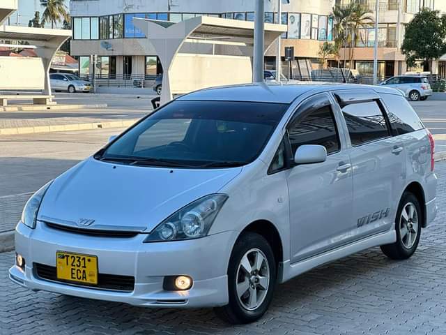 A picture of Toyota wish