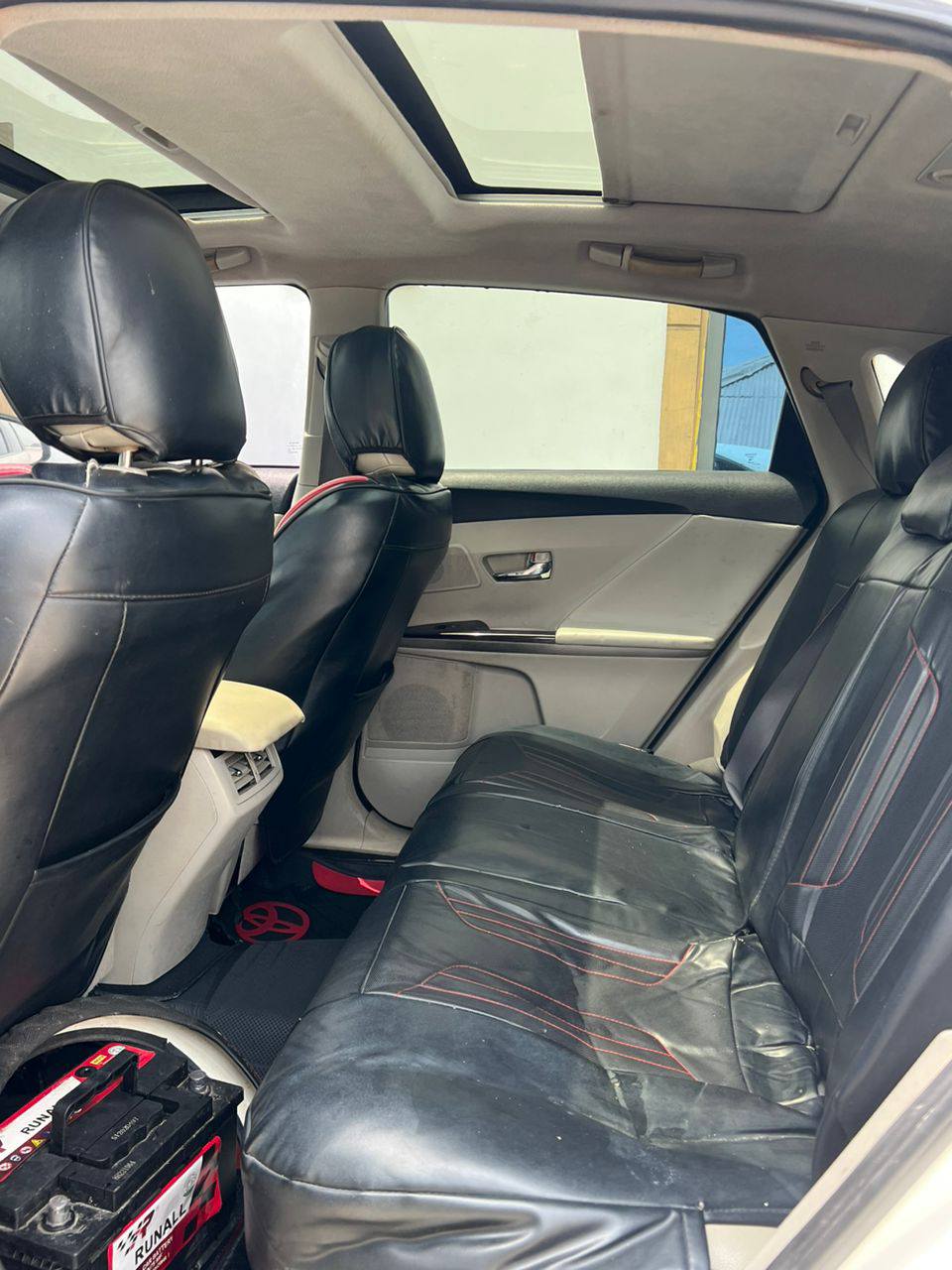 A picture of 2011 TOYOTA VENZA FOR SALE