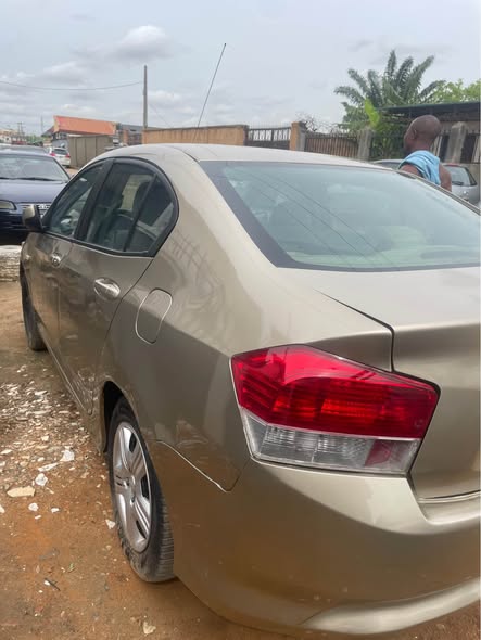 A picture of Honda City 2010