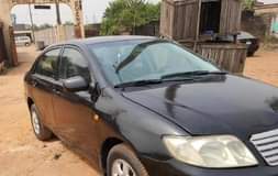 A picture of 2007 Toyota Corolla bank type