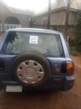 A picture of 1998 Toyota RAV4 Jeep