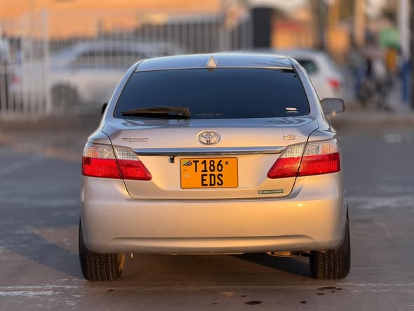 A picture of Toyota Premio new 0712188493