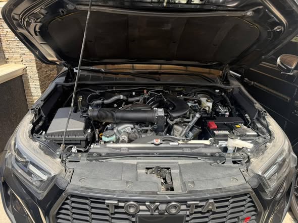 A picture of Hilux 2025 adventure