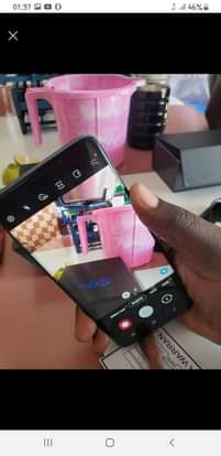 A picture of SAMSUNG S9