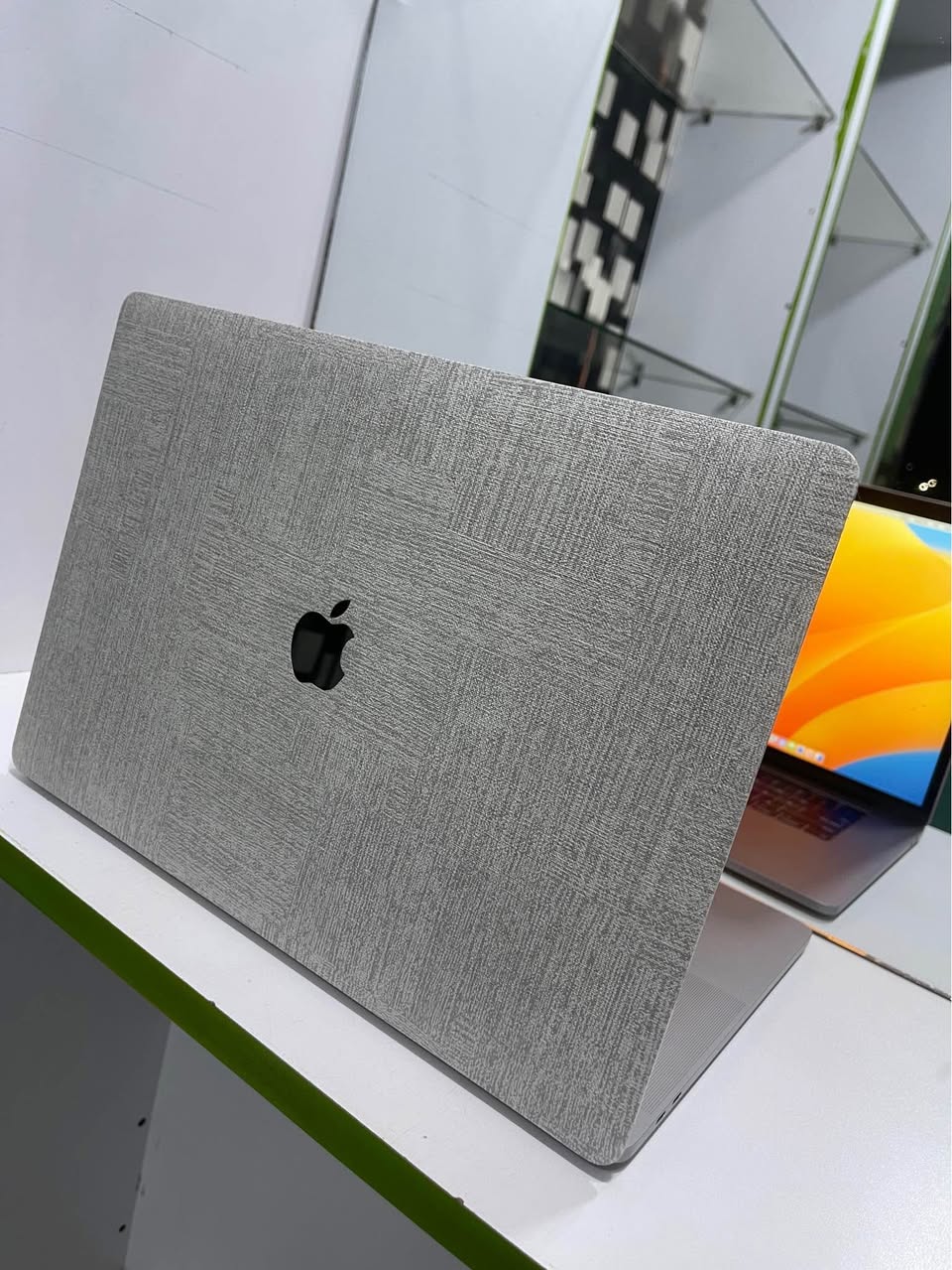 A picture of Macbook pro 2017