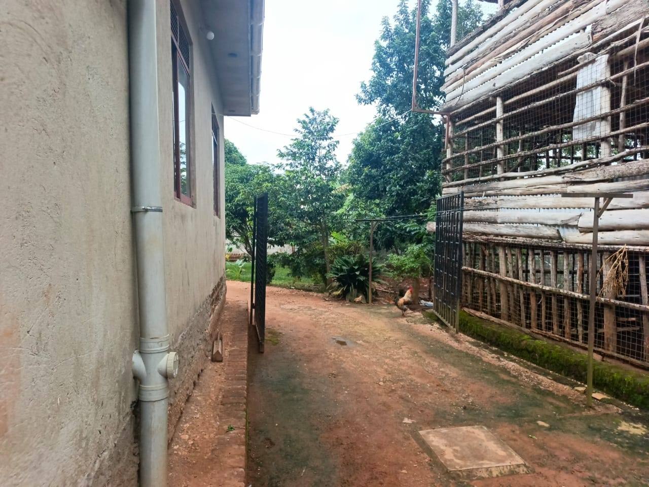 A picture of House for sale located at Mukono kabembe off kayunga Rd